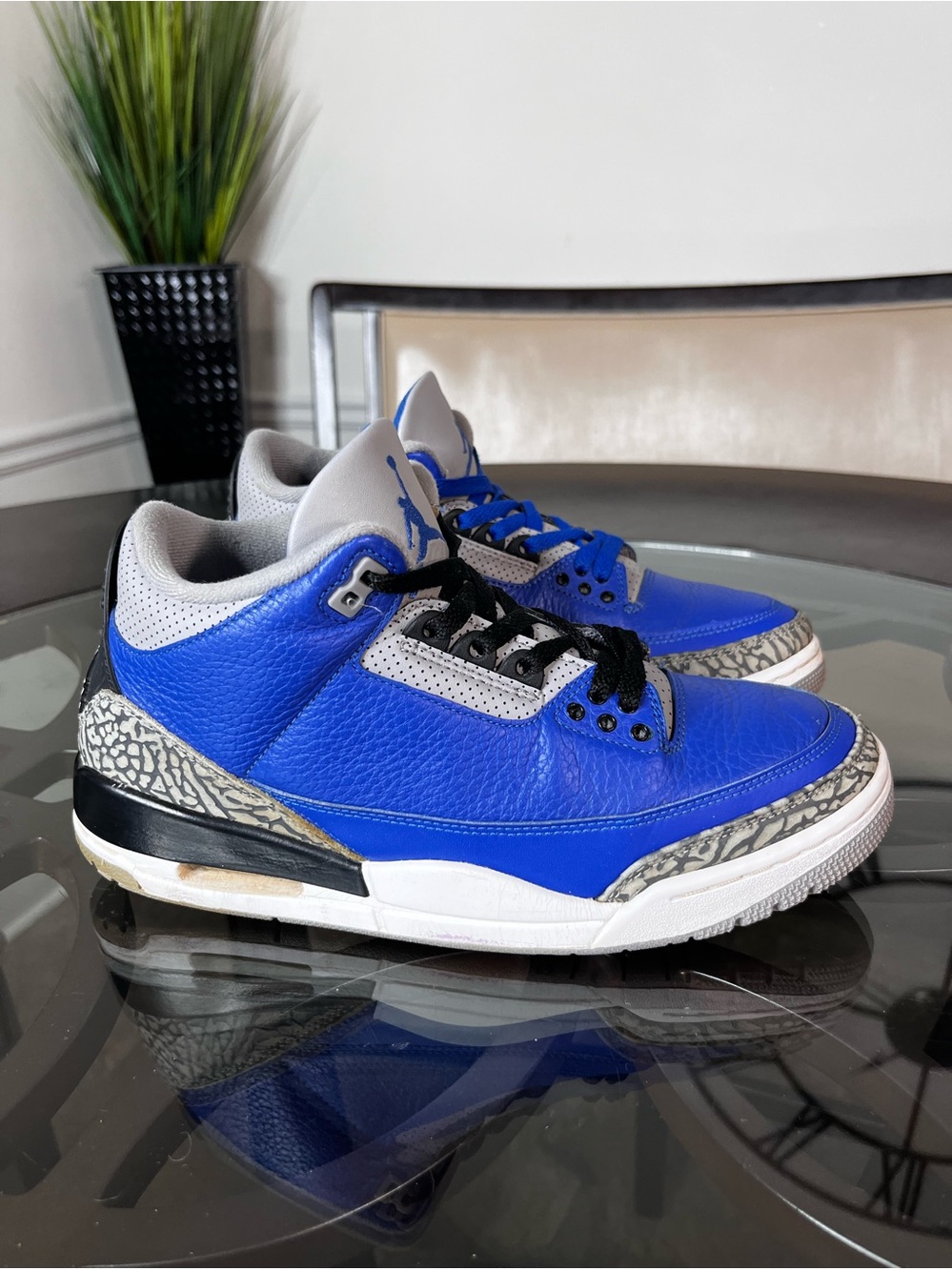 Nike Air Jordan 3 Retro
Varsity Royal 2020 Men's Sz
8.5